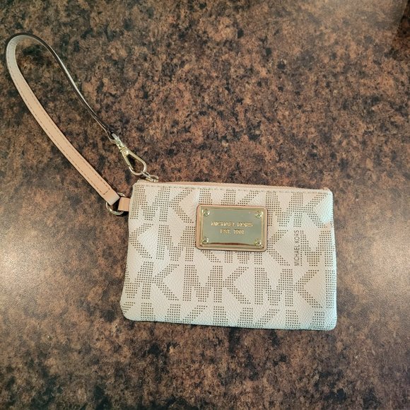 Michael Kors Handbag with Matching Wallet and Cosmetics Bag - Picture 3 of 11